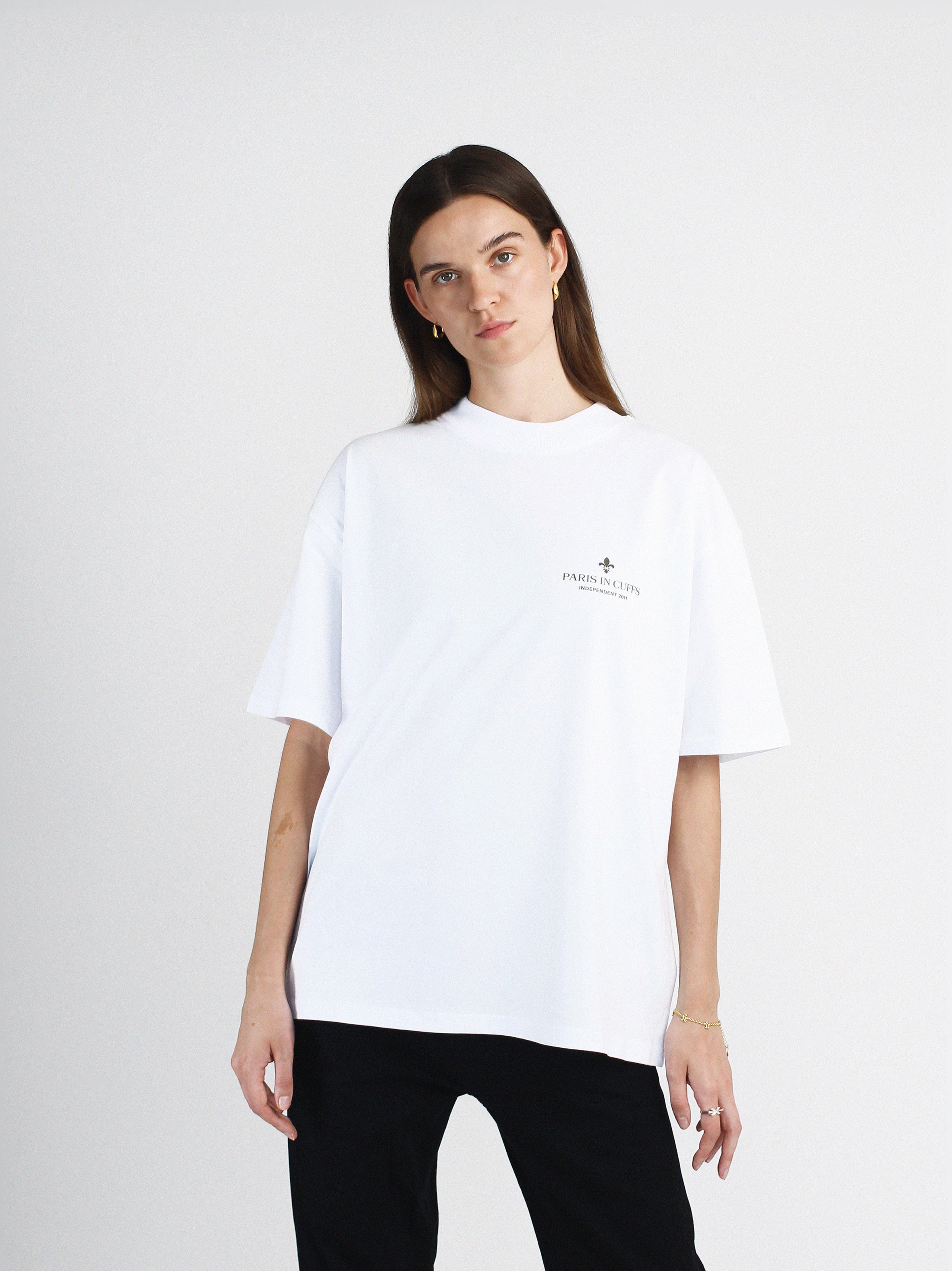 White Heritage Oversized Tshirt – PARIS IN CUFFS